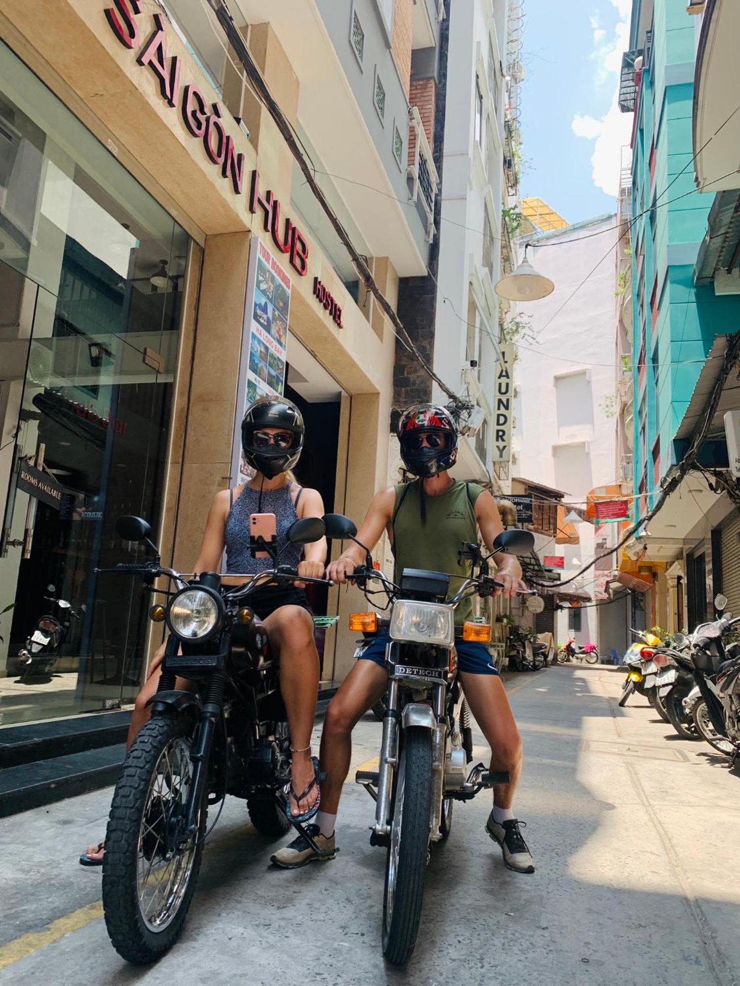 Saigon Hub Hostel โฮจิมินห์ซิตี้ ภายนอก รูปภาพ
