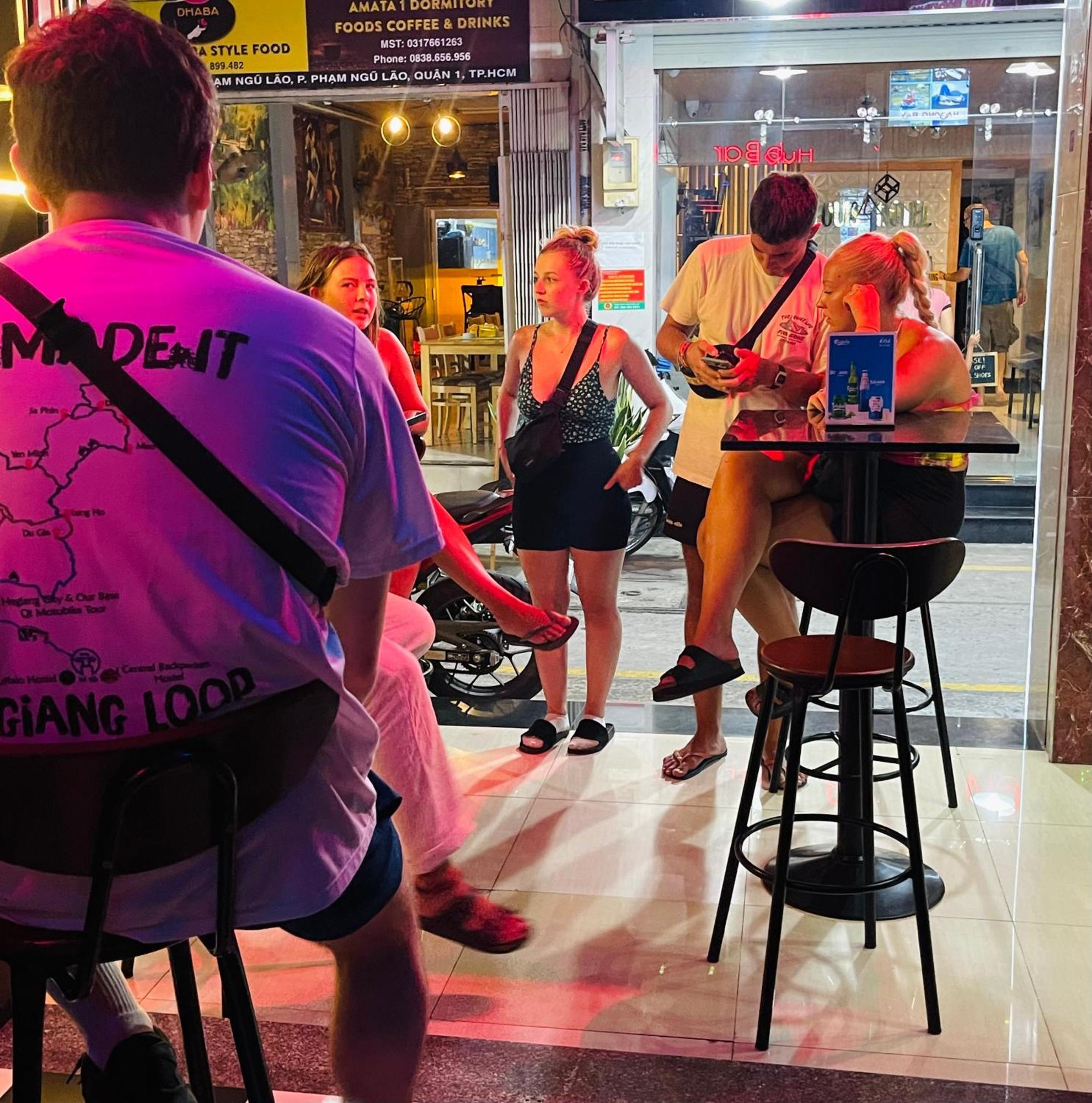Saigon Hub Hostel โฮจิมินห์ซิตี้ ภายนอก รูปภาพ