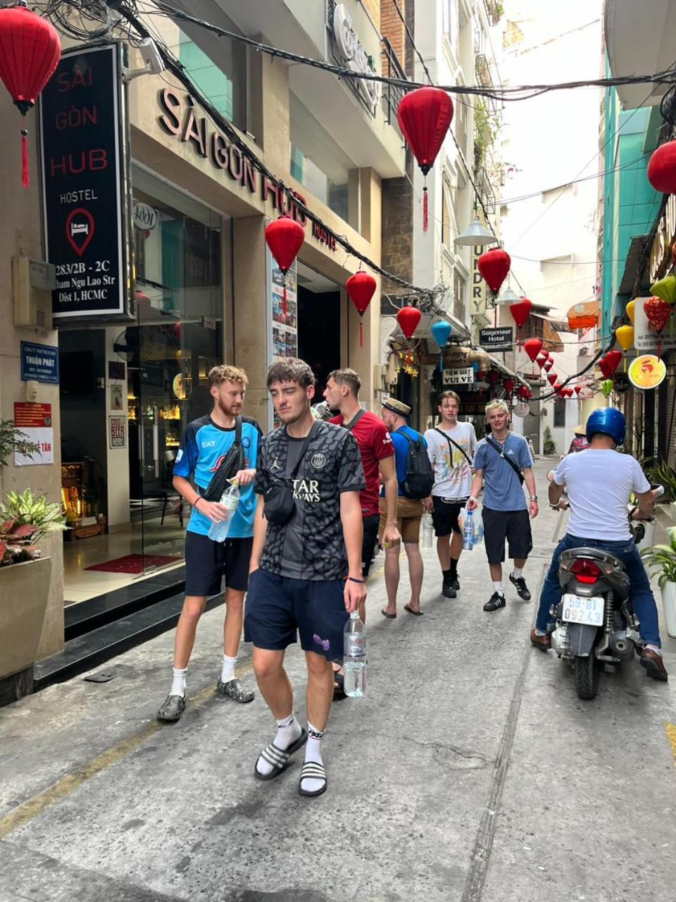 Saigon Hub Hostel โฮจิมินห์ซิตี้ ภายนอก รูปภาพ