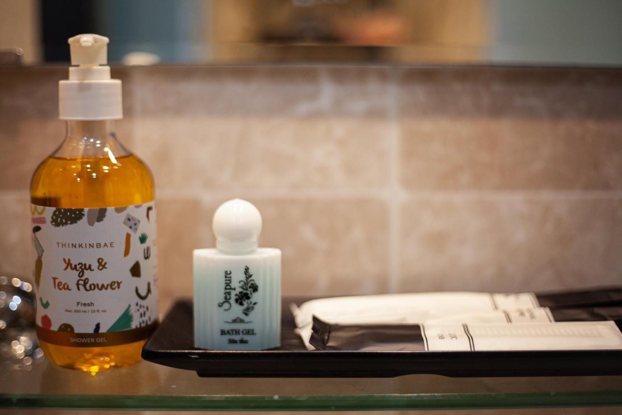 Saigon Hub Hostel โฮจิมินห์ซิตี้ ภายนอก รูปภาพ